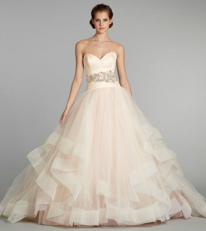 fall 2012 wedding dress lazaro bridal gowns 3250 ballgown sweetheart  full Venčanica dana: Ružičasta haljina za romantičan izgled