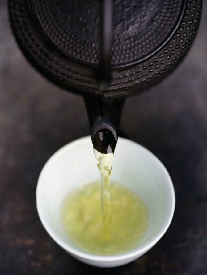 Zeleni čaj 30 najefikasnijih namirnica koje pročišćavaju kožu (3.deo)