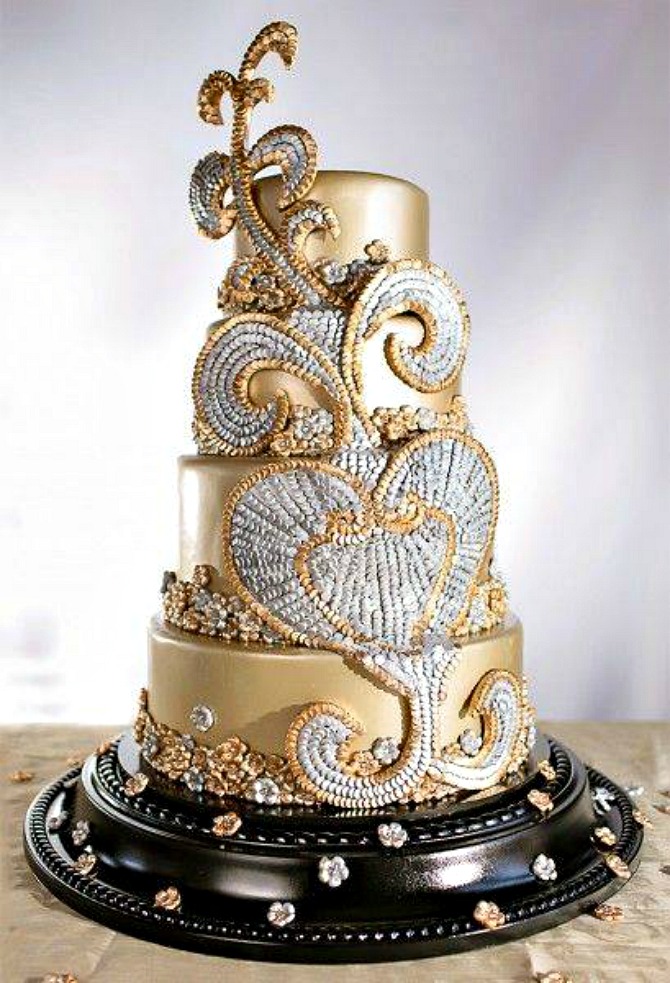 slika13.jpg3 Božanstvena zlatno srebrna torta za vaše venčanje