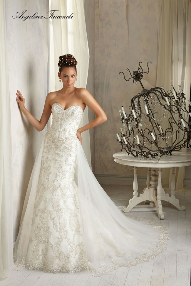 the latest angelina faccenda bridal collection is full of beautifully embellished dresses 1284 045 Ljubitelji detalja, ovo je za vas!