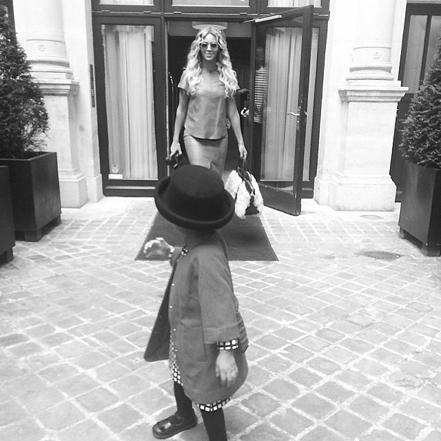 Glimpse Glam Life Beyoncé Koga da prate Instagram mame?