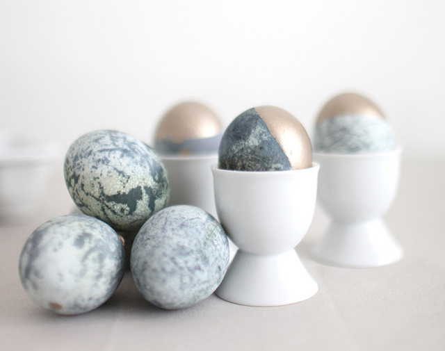 Gold Dipped Marble Eggs Jednostavne ideje za šik uskršnja jaja