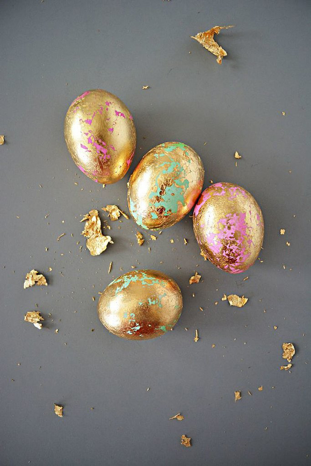 Gold Leaf Eggs Jednostavne ideje za šik uskršnja jaja