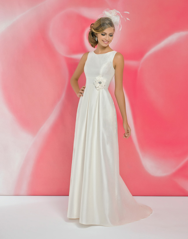 alexias new ivory dress collection is perfect for last minute brides I100 Venčanice za kupovinu u poslednjem času