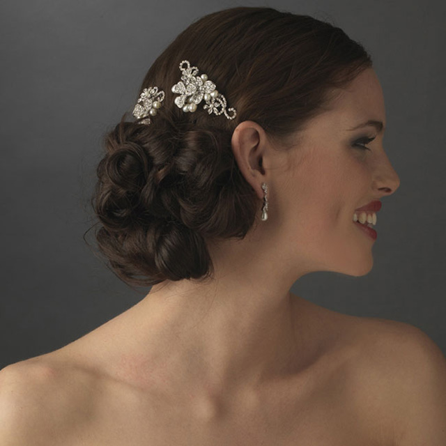 find the right bridal hair accessories for your hair colour Brunette pic 2 Ukrasi za svaku boju kose