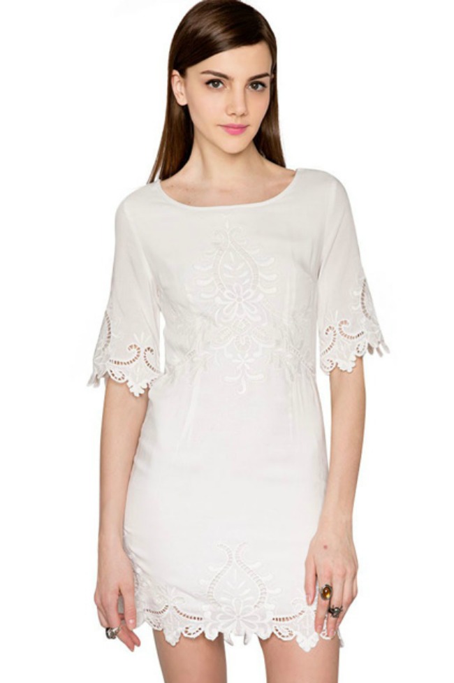 232 Biramo funkcionalnost: Umesto venčanice, klasična haljina u beloj boji