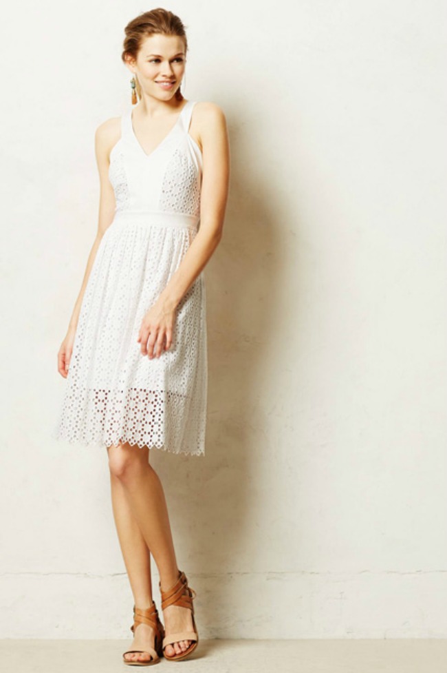 716 Biramo funkcionalnost: Umesto venčanice, klasična haljina u beloj boji