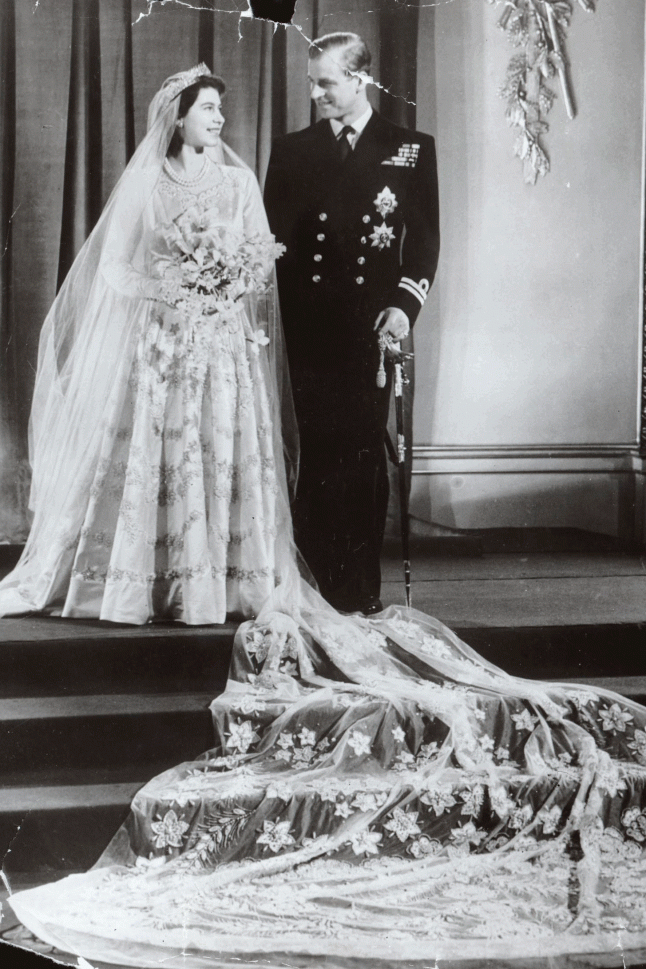 queen elizabeth wedding G Modna istorija: Najlepše venčanice svih vremena 