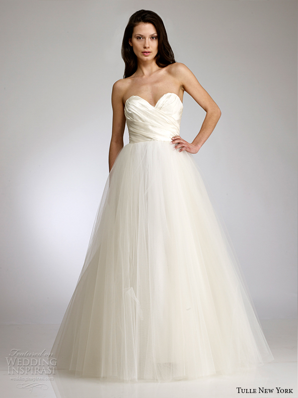 tulle new york by antonio gual spring 2015 wedding dress koi sophie front view Izazovne haljine dizajnera Antonija Guala 