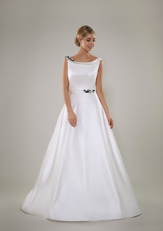 pure bridals lightweight wedding dresses are perfect for summer caberaannlong pure hires 2015 Venčanice za ovo leto i za pamćenje