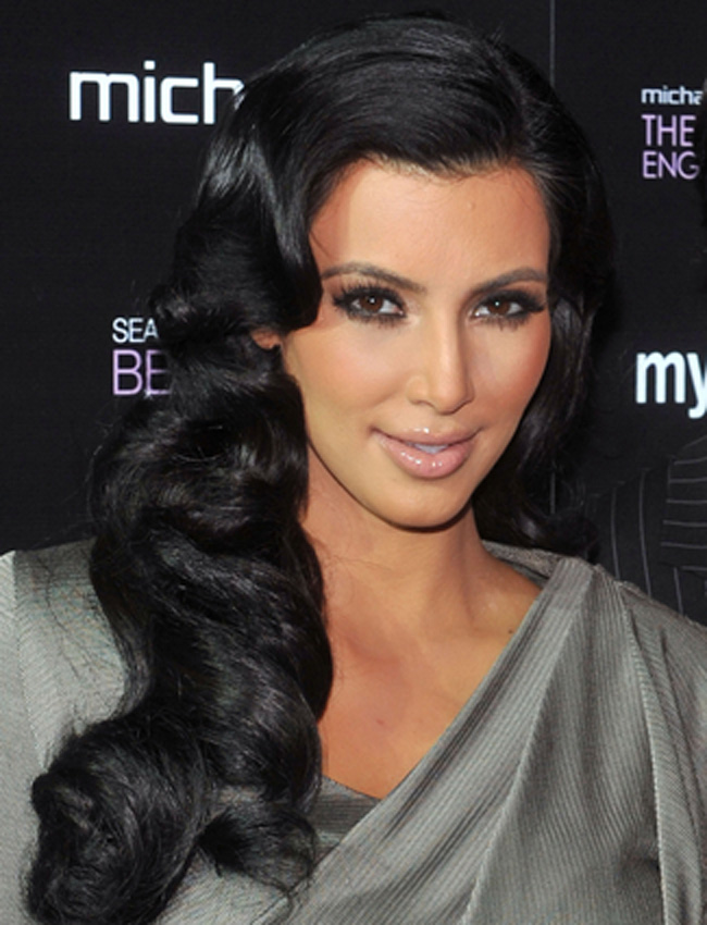Kim Kardashian Spring 2011 cropped proto custom 14 Ideje za venčanje: Kopirajte frizure poznatih sa crvenog tepiha 