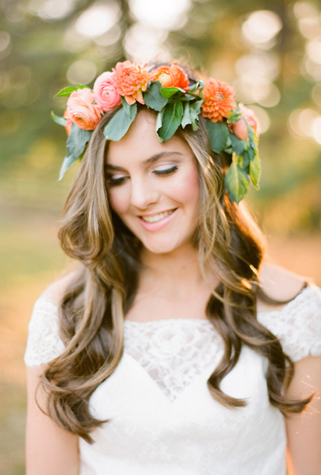 cvetna kruna6 Frizure za venčanje: Pet načina da nosite cvetnu krunu