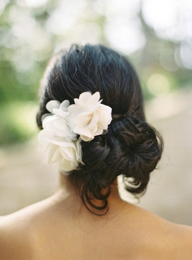 frizure za vencanje cvece u kosi 5 Frizure za venčanje: Cveće u kosi