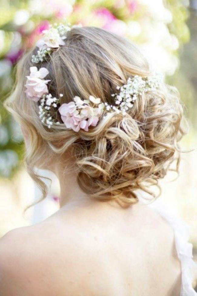 frizure za vencanje cvece u kosi 8 Frizure za venčanje: Cveće u kosi