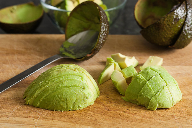 avokado Hrana koja pomaže obnavljanje kože 