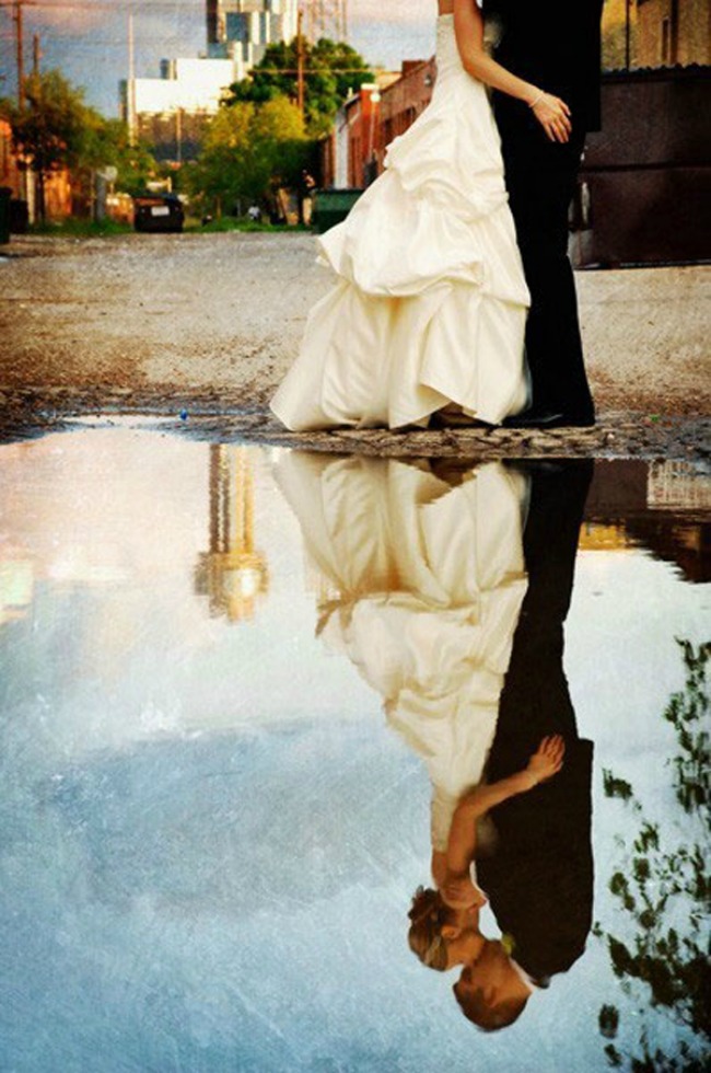 odraz Najromantičnije poze za venčanu fotografiju 