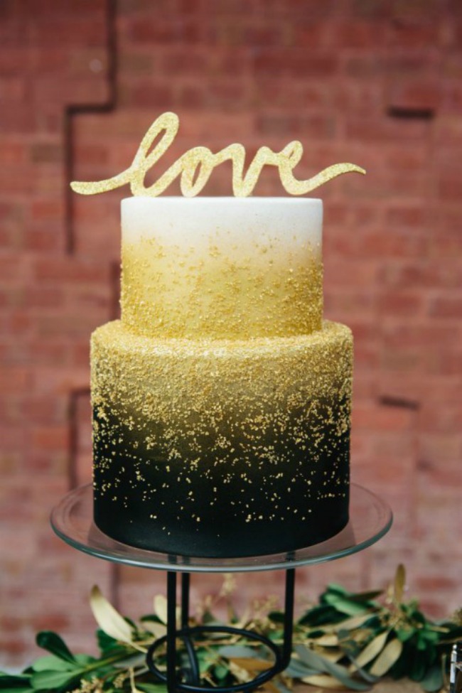 crno i zlatno idealna kombinacija za vencanje torta Crno i zlatno: Idealna kombinacija za venčanje