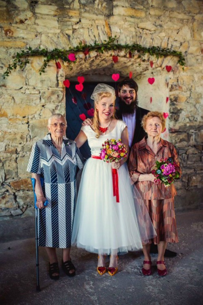 slika sa gostima Zanimljivo venčanje inspirisano pedesetim i srcima
