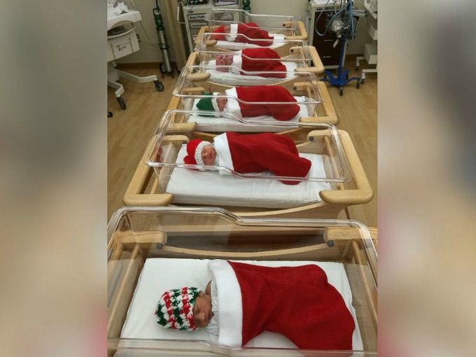 bebe2 Novorođenčad kao božićni poklon
