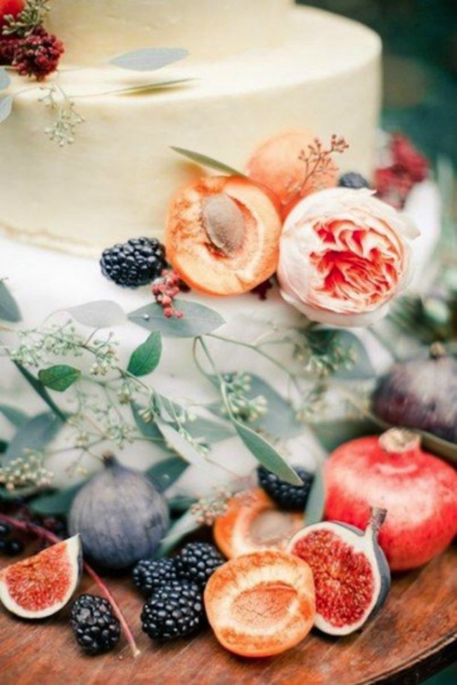 svadbene torte ukrasene vocem 9 Svadbene torte ukrašene voćem