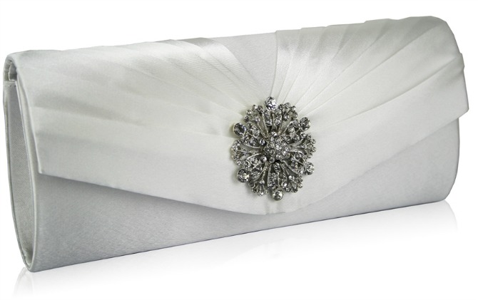 pismo torbica za vencanje Torbica za venčanje: Potreba ili modni detalj