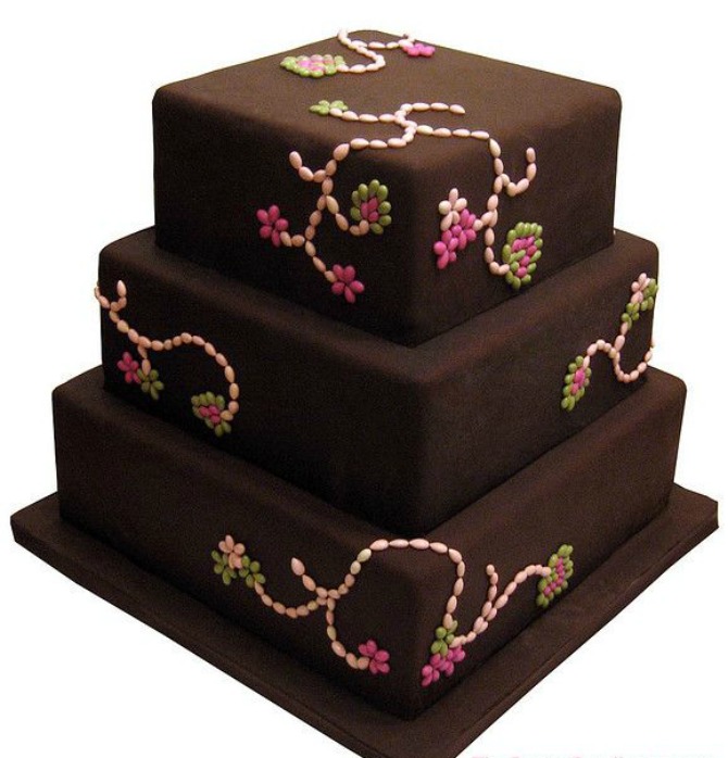 Jednostavna svadbena torta5 Elegantne mladenačke torte