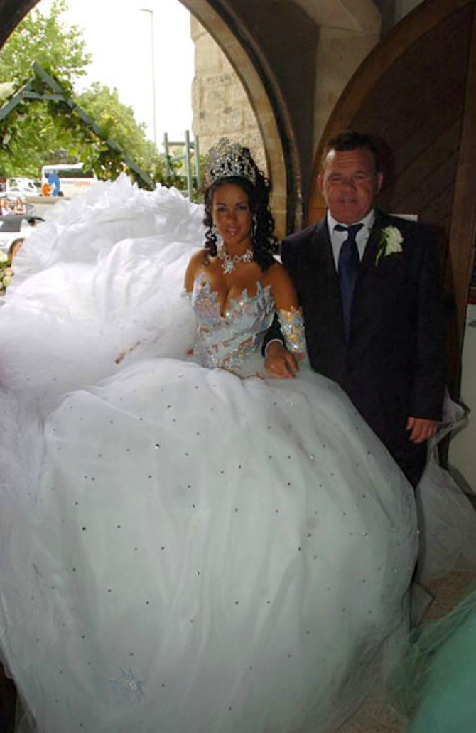 najteža venčanica na svetu1 Venčanice teške preko stotinu kilograma
