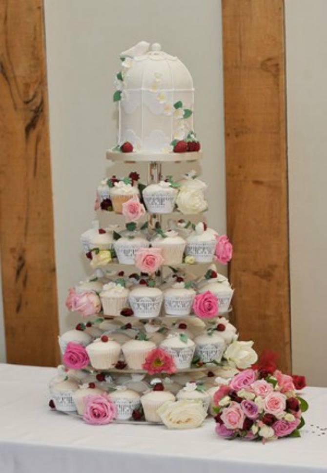 cup cake za venčanje Mladenačka torta je jedan od najlepših ukrasa na venčanju