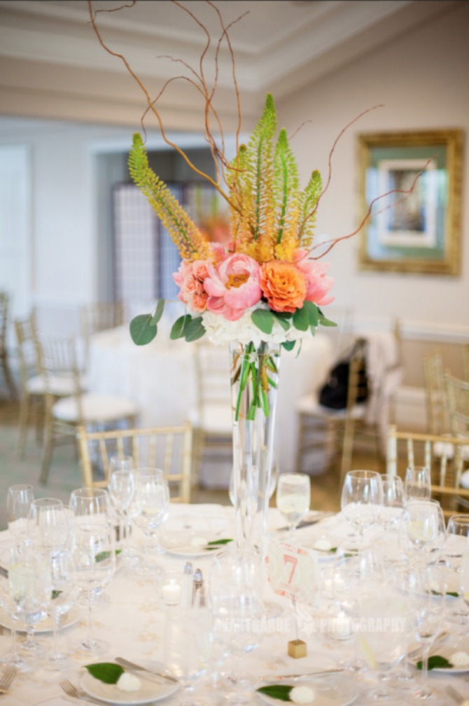 dekoracija stolova za venčanje jarkih boja3 Dekorišite stolove jarkim bojama ovog leta