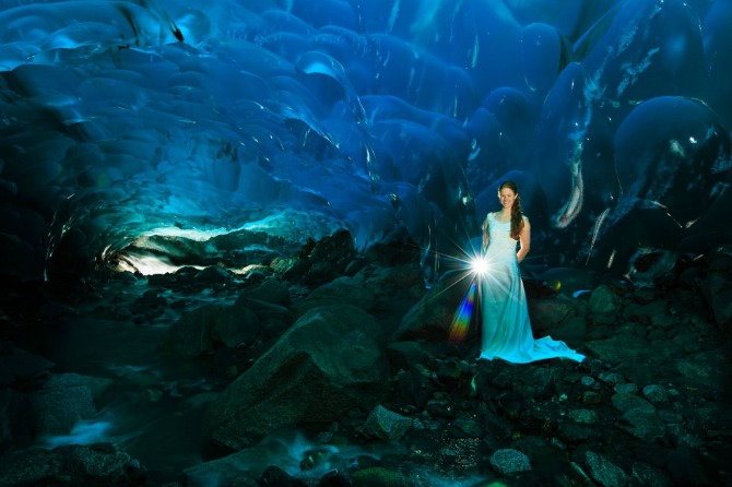 venčanje pod ledenim glečerima2 Neverovatne fotografije nastale unutar glečera i ledene pećine