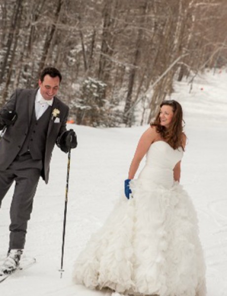 Mladenci odlučili da se venčaju na ski stazi
