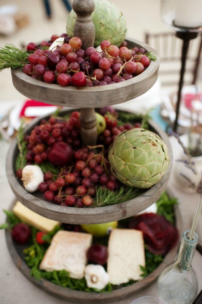 voce kao dekoracija stolova za goste na vencanju12 Umesto cvećem ukrasite stolove za goste voćem