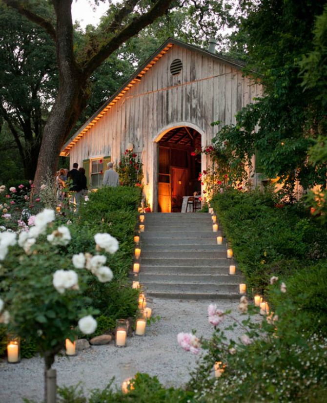 svetiljke i svece za dekoraciju vencanja 31 Svećama i dekorativnim lusterima učinićete da svaki prostor zasija