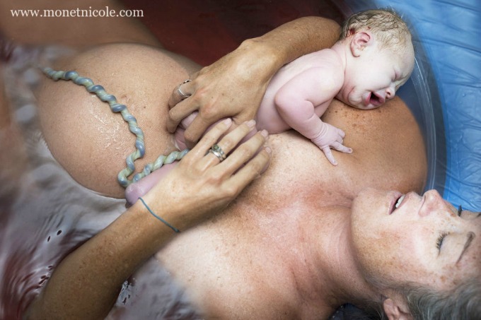 fotografije porodjaja 3 Dirljive fotografije koje svedoče o lepoti rađanja