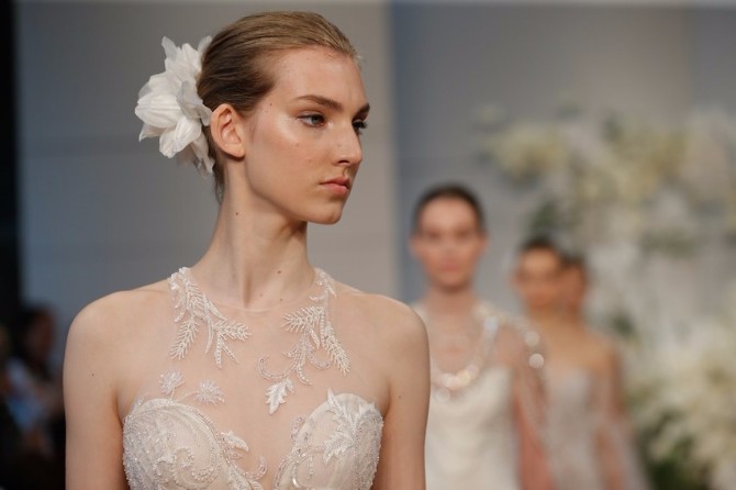 ukrasi za kosu 3 Bridal Fashion Week: Aksesoari koje ćeš želeti da nosiš i to ne samo na venčanju