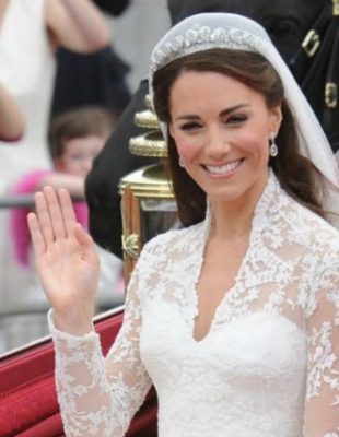 Moderna bajka za Kate Middleton i savršena bela haljina