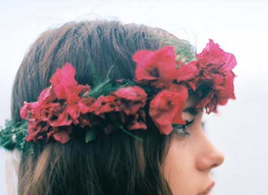 Frizure za venčanje: Pet načina da nosite cvetnu krunu