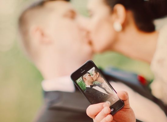 6 dobrih razloga da napravite selfi na venčanju