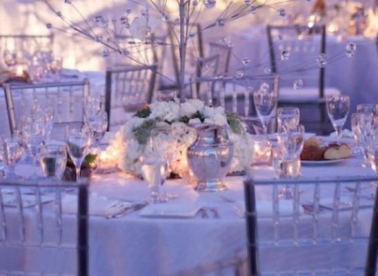 Aranžmani za sto na zimskim svadbama