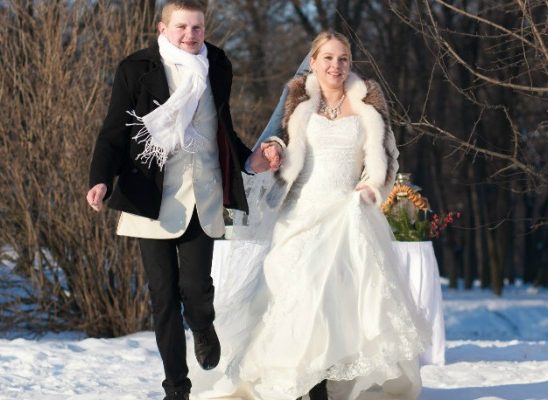 Kako da preživite zimsko venčanje napolju