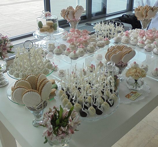 Home Made Company: Svadbene torte i slatki stolovi za venčanja