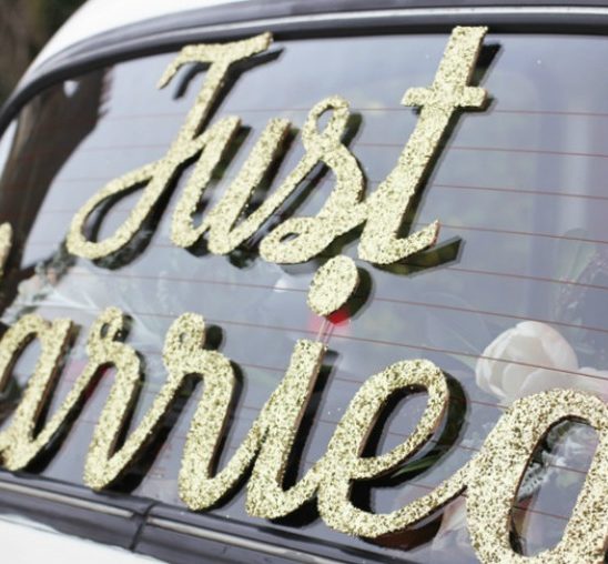 Napravite sami dekoraciju za svadbeni automobil
