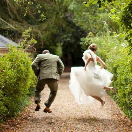 Stajling za venčanje bez venčanice: Nežna i elegantna